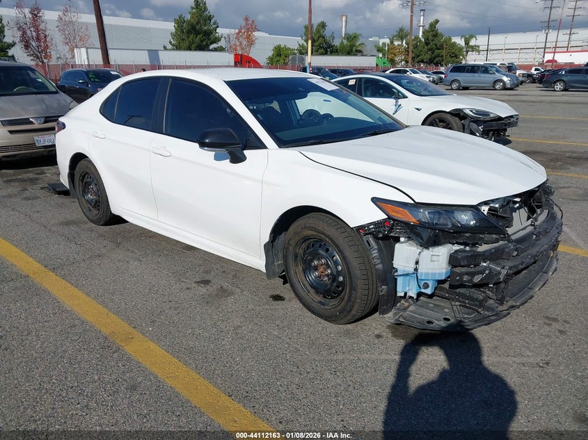 2024 Toyota Camry Hybrid Se Nightshade