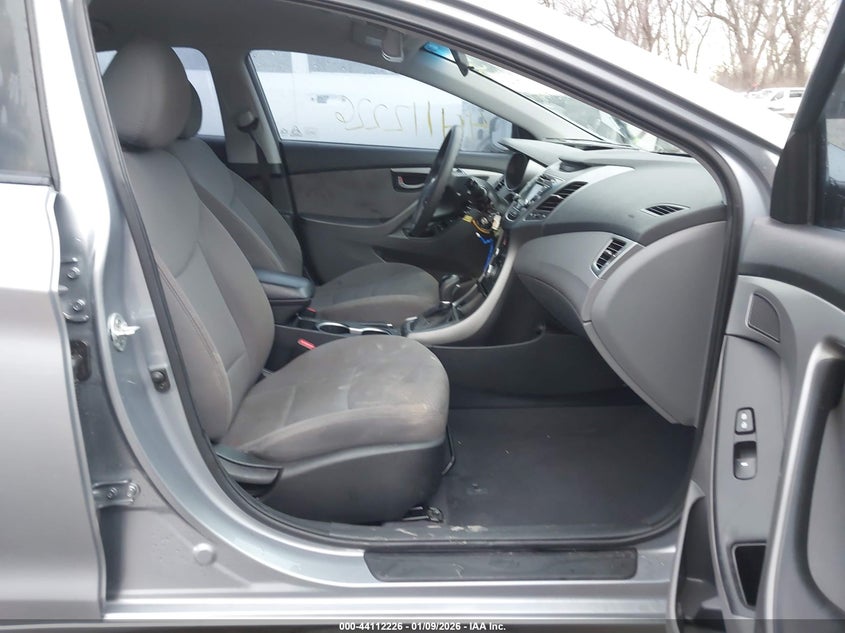 2015 Hyundai Elantra Limited/Se