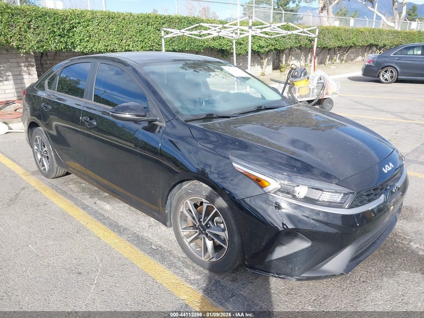 2023 Kia Forte Lxs
