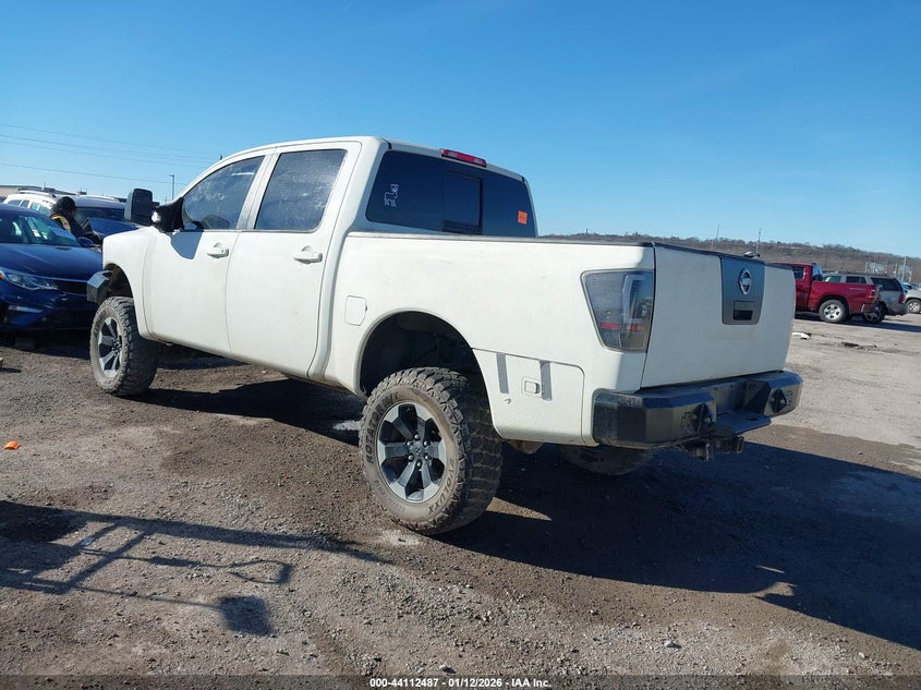 2004 Nissan Titan Le