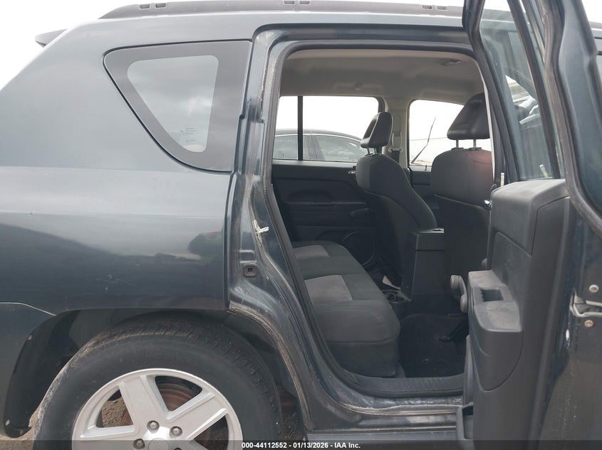 2008 Jeep Compass Sport VIN: 1J8FT47W48D691789 Lot: 44112552