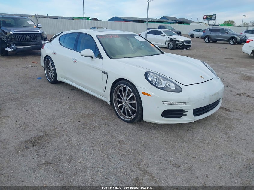 2014 Porsche Panamera 4