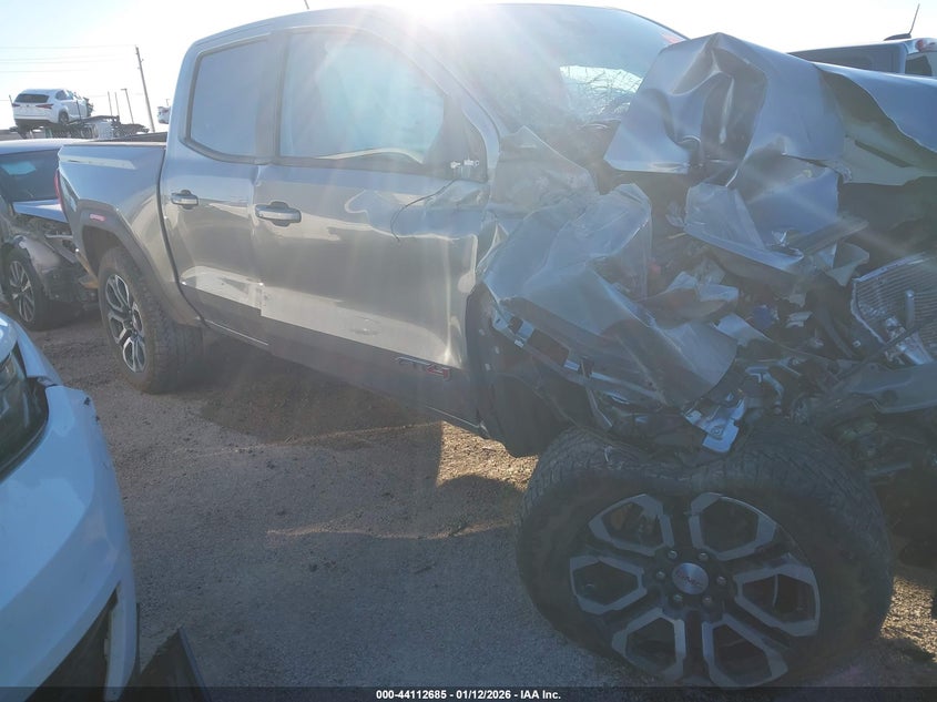 2024 GMC Canyon 4Wd At4
