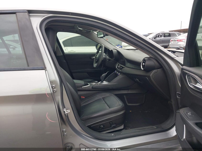 2021 Alfa Romeo Giulia Rwd