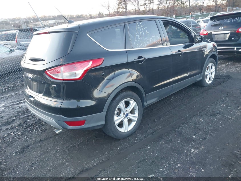 2016 FORD ESCAPE auction photo 4