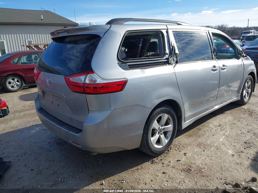 2018 Toyota Sienna Le 8 Passenger