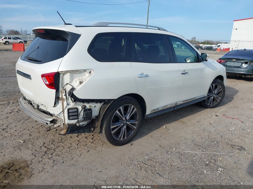 2017 Nissan Pathfinder Platinum