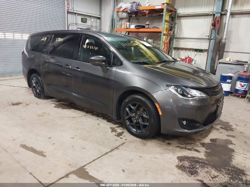 2020 Chrysler Pacifica Touring