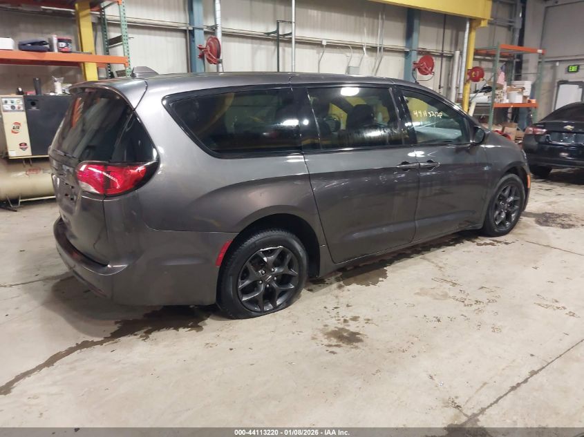 2020 Chrysler Pacifica Touring