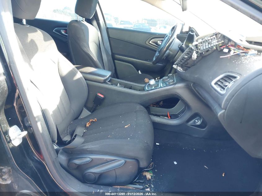 2015 Chrysler 200 Limited