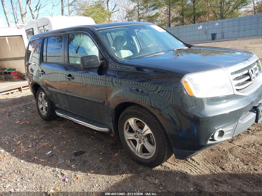 5FNYF4H48FB016537 HONDA PILOT Photo 1