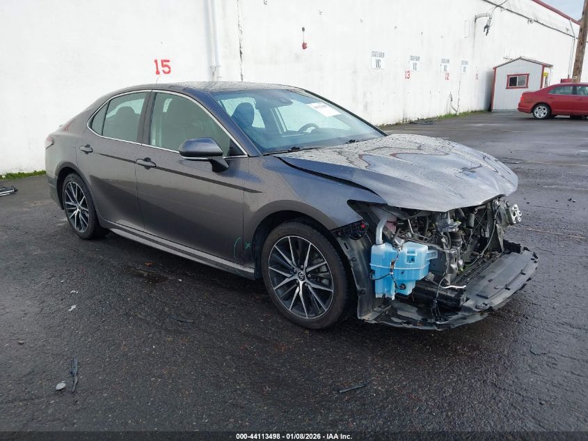 2022 Toyota Camry Se