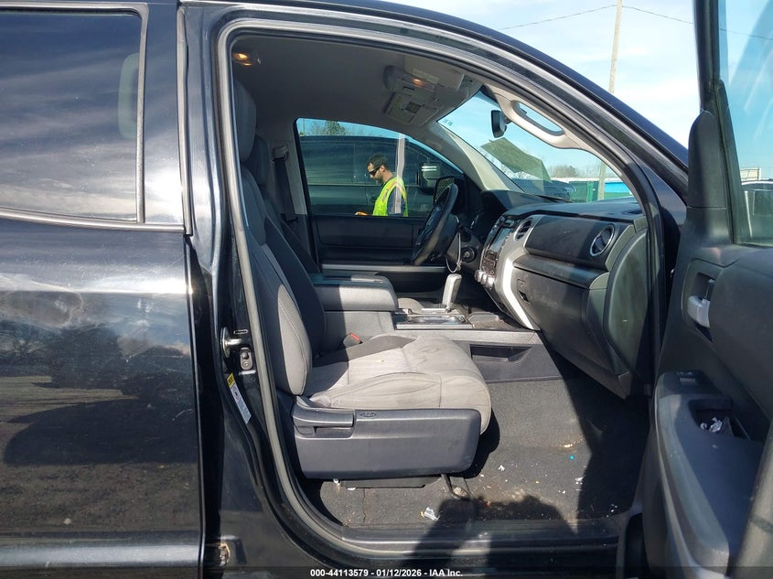 2017 Toyota Tundra Sr5 5.7L V8