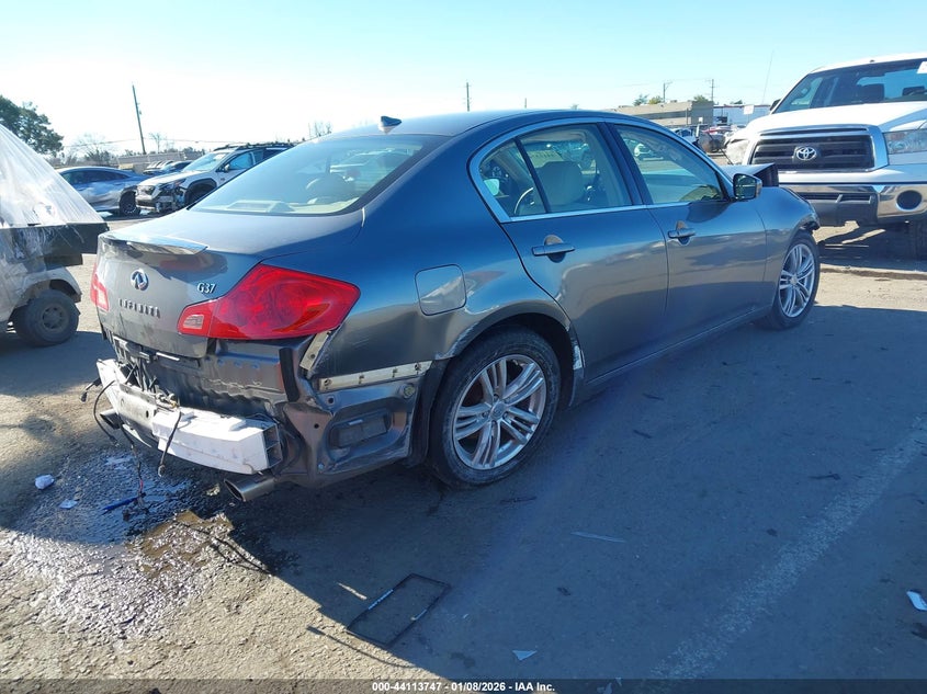 2012 Infiniti G37 Journey