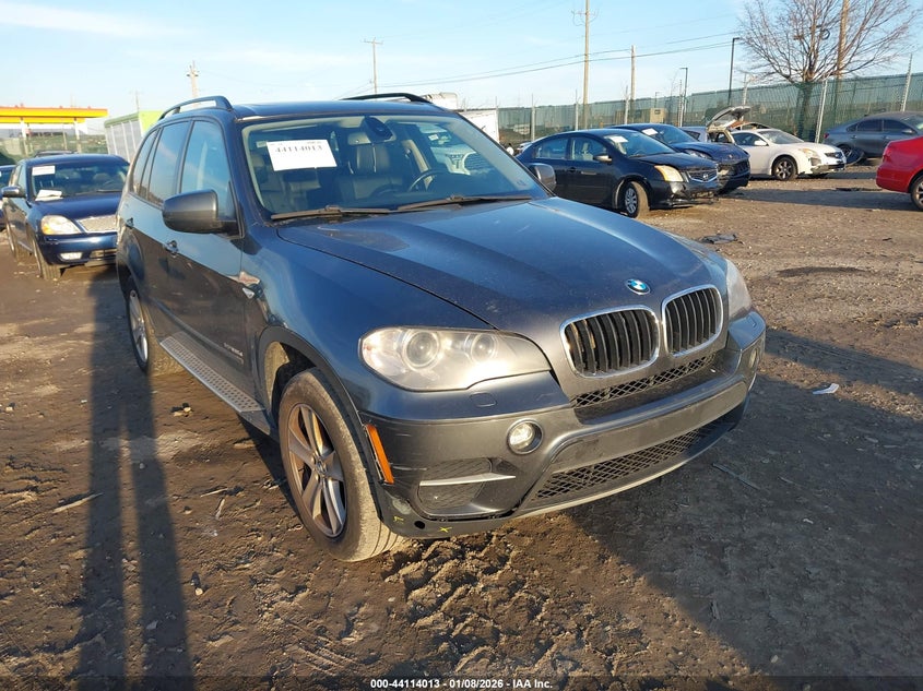 BMW X5 2012. Lot# 44114013. VIN 5UXZW0C56CL665600. Photo 1