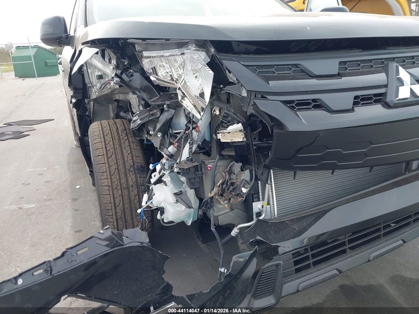 2026 Mitsubishi Outlander Sport 2.0 Es/2.0 Le/2.0 Ralliart/2.0 S/2.0 Se/2.0 Trail Edition VIN: JA4ARUAU3TU002061 Lot: 44114047