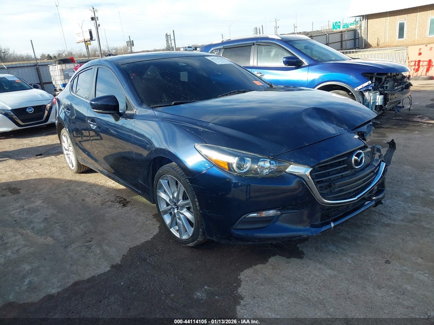 3MZBN1V7XHM112218 MAZDA MAZDA3 Photo 1