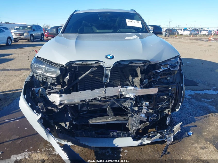 2024 BMW X4 M VIN: 5YM23EC03R9U11806 Lot: 44114170