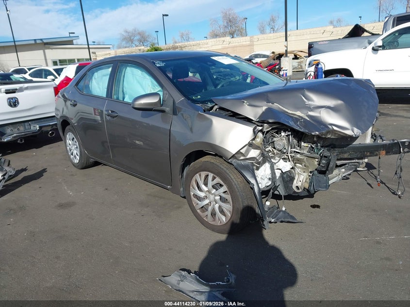 2018 TOYOTA COROLLA LE