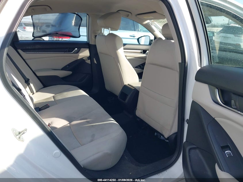 VIN 1HGCV1F11JA212939 2018 HONDA ACCORD LX