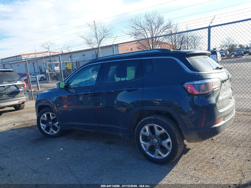 VIN 3C4NJCCB4JT205049 2018 JEEP COMPASS LIMITED FWD