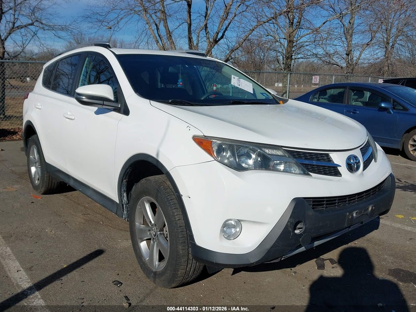 2015 TOYOTA RAV4 XLE