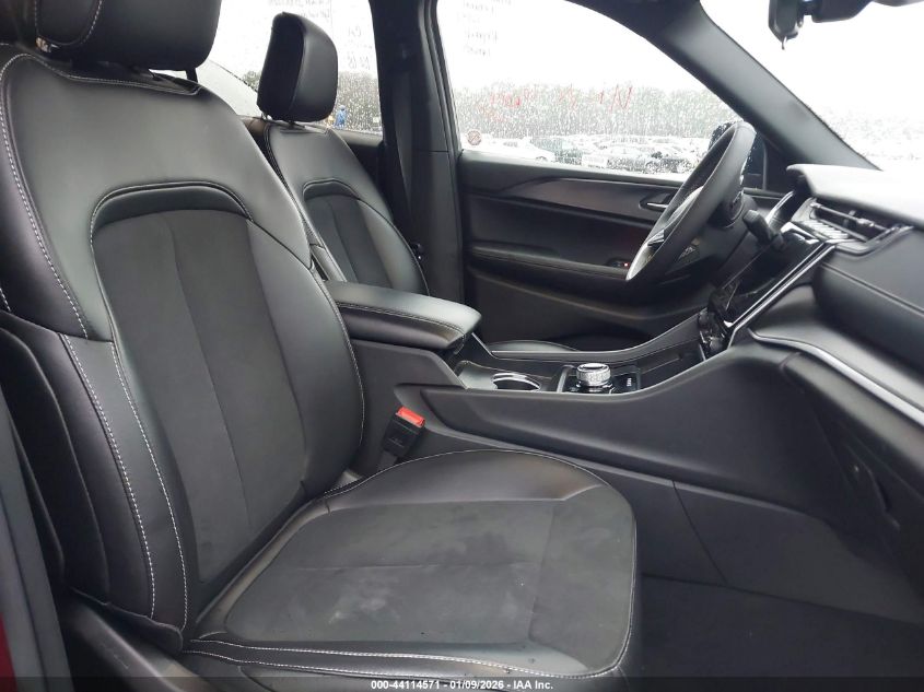 2025 Jeep Grand Cherokee - 1C4RJHAG1S8657389