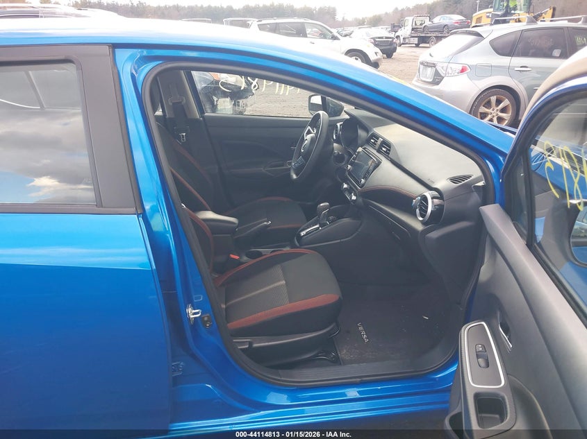 2024 Nissan Versa 1.6 Sr