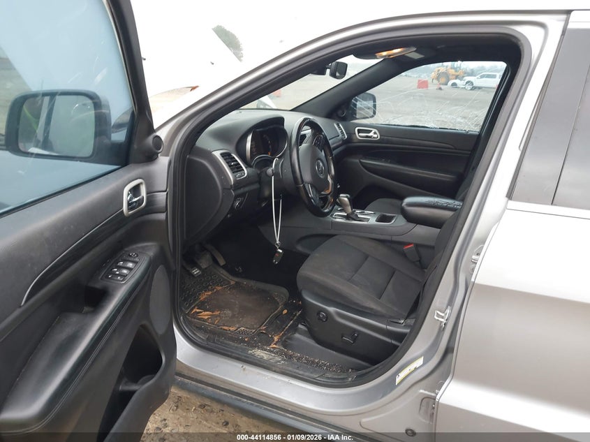 2020 Jeep Grand Cherokee Laredo E 4X2