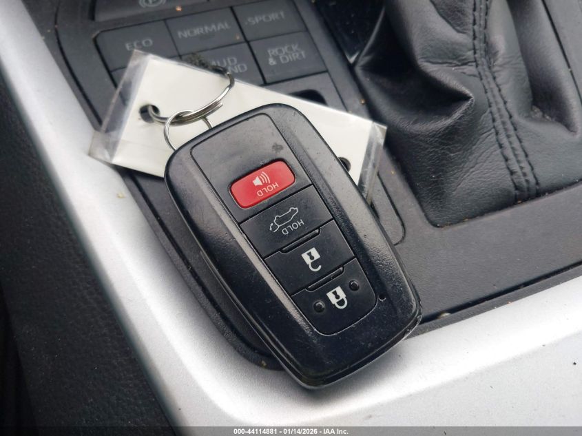 2021 Toyota Rav4 Xle VIN: 2T3P1RFV9MC166085 Lot: 44114881