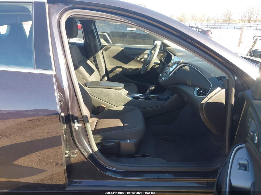 2023 CHEVROLET MALIBU auction photo 5