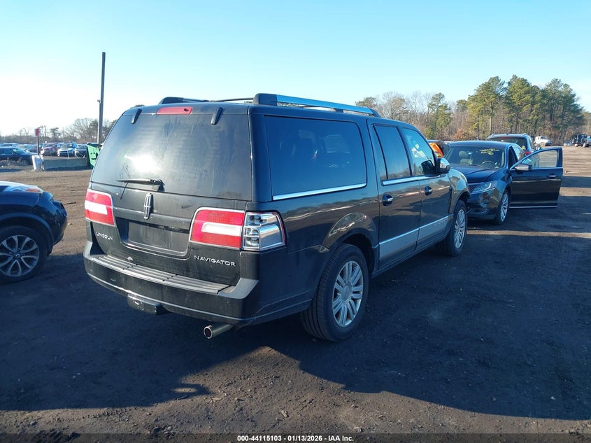 2014 Lincoln Navigator L