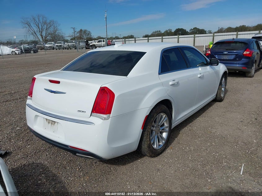 2019 Chrysler 300 Touring L