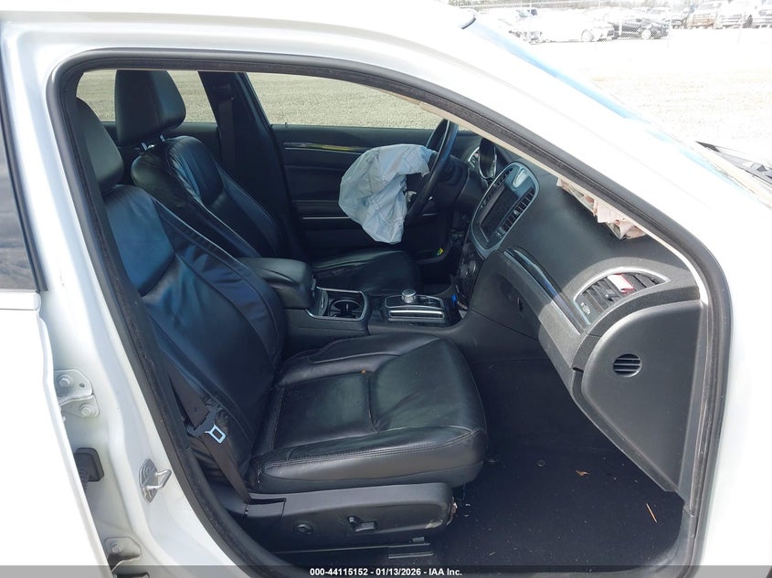 2019 Chrysler 300 Touring L