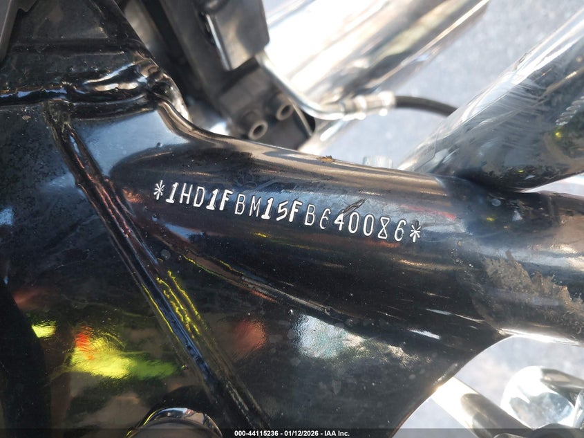 2015 Harley-Davidson Flhr Road King VIN: 1HD1FBM15FB640086 Lot: 44115236