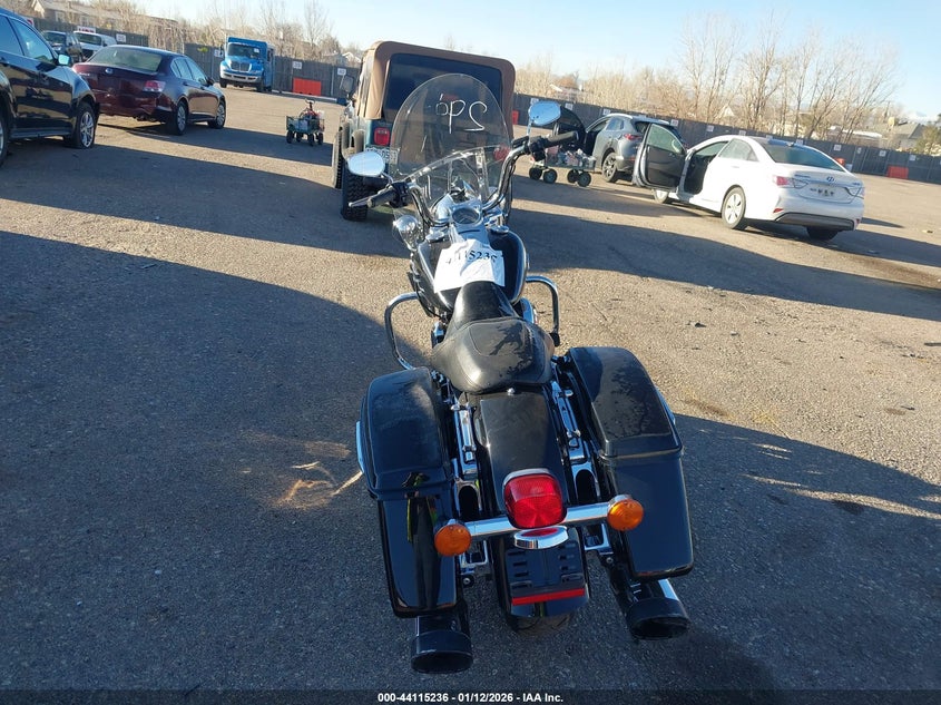 2015 Harley-Davidson Flhr Road King VIN: 1HD1FBM15FB640086 Lot: 44115236