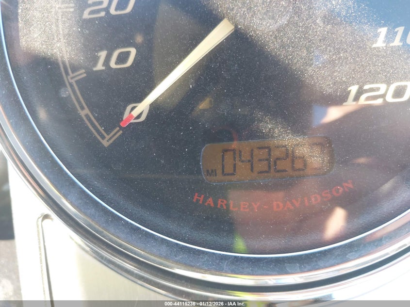 2015 Harley-Davidson Flhr Road King VIN: 1HD1FBM15FB640086 Lot: 44115236