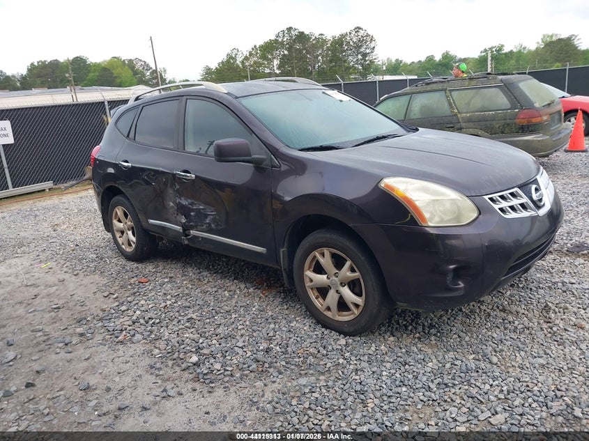2011 NISSAN ROGUE SV