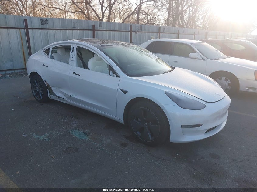 2022 Tesla Model 3 Long Range Dual Motor All-Wheel Drive