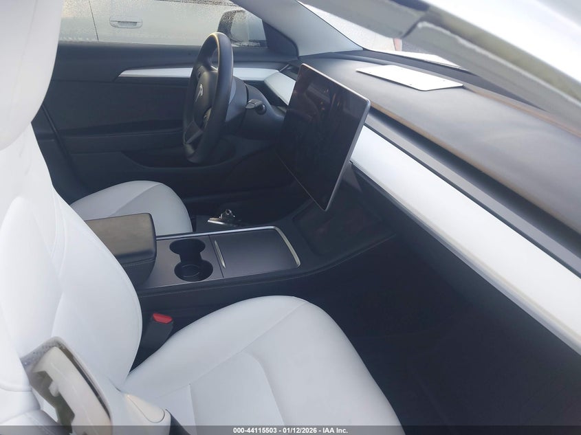 2022 Tesla Model 3 Long Range Dual Motor All-Wheel Drive