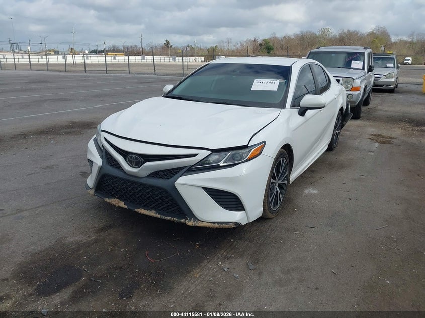 2020 Toyota Camry Se
