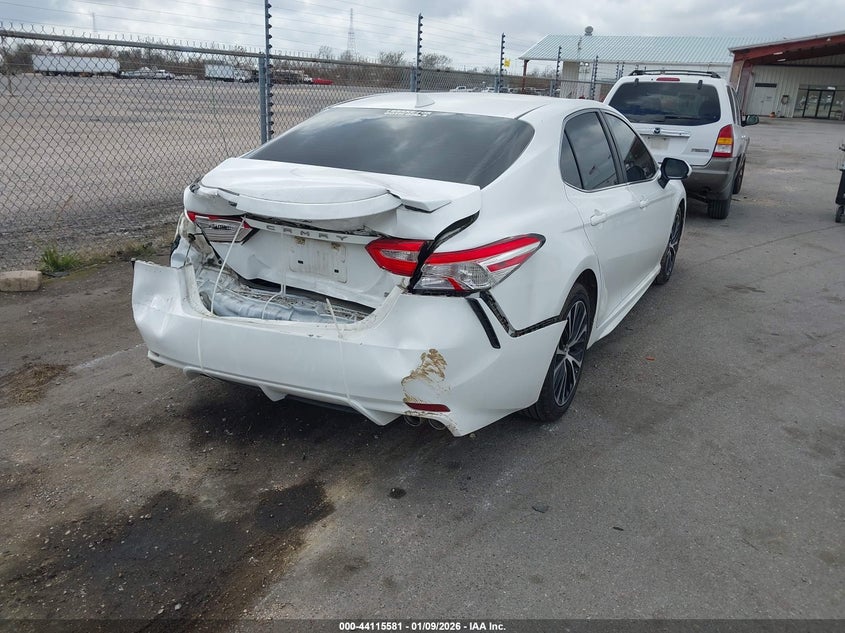2020 Toyota Camry Se