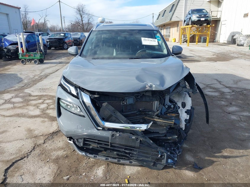 2021 Nissan Rogue - widok 13
