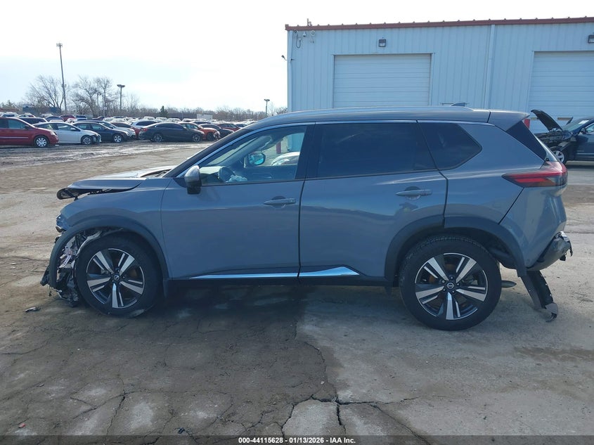 2021 Nissan Rogue - widok 15