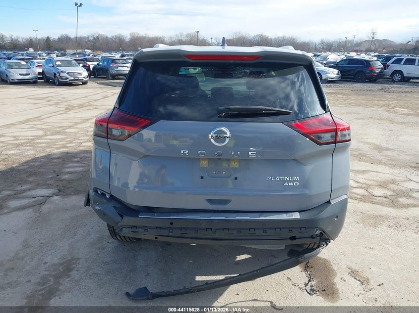 2021 Nissan Rogue - widok 17