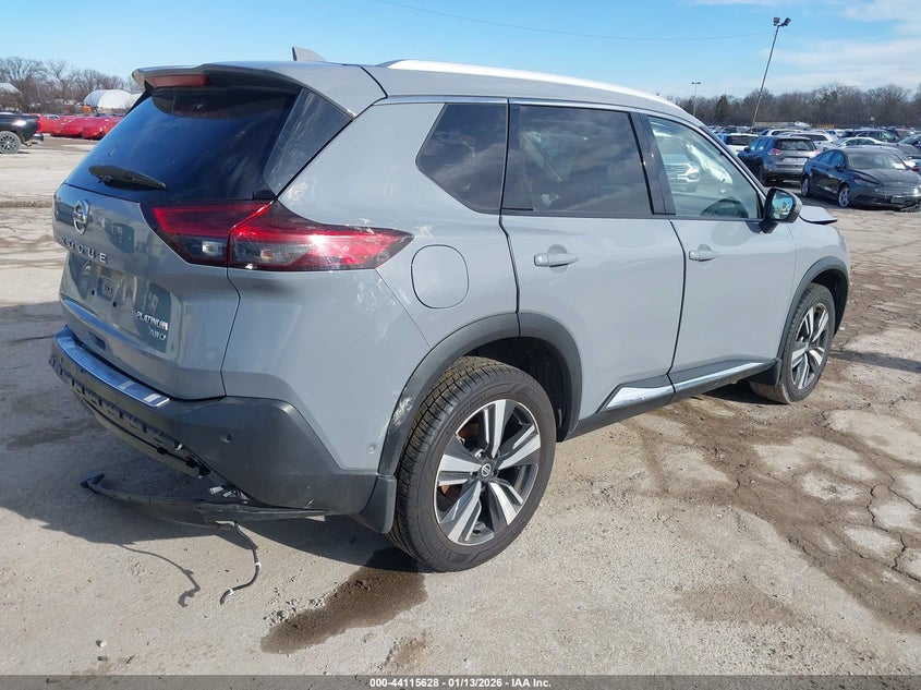 2021 Nissan Rogue - widok 4