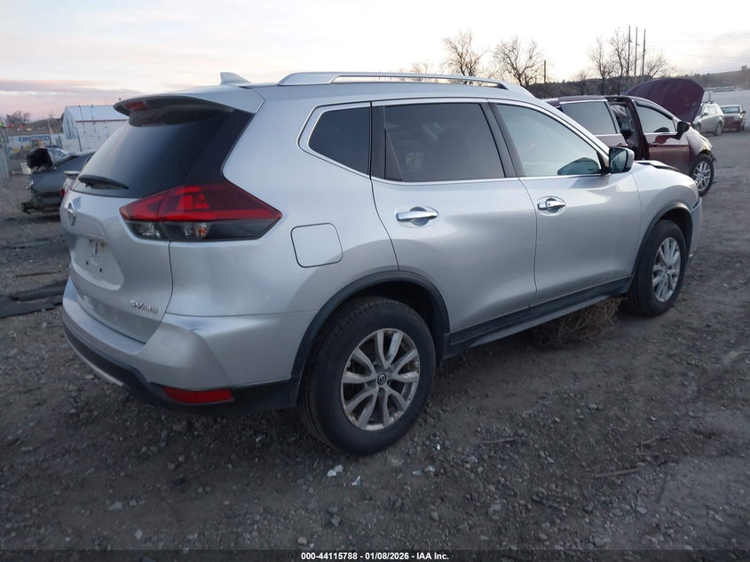 2018 Nissan Rogue Sv