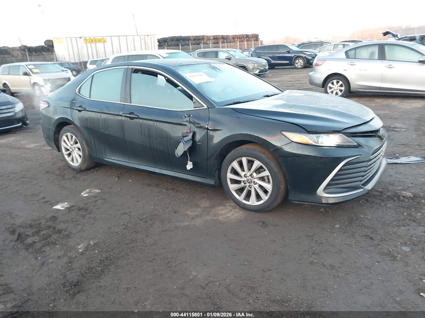 2021 Toyota Camry Le