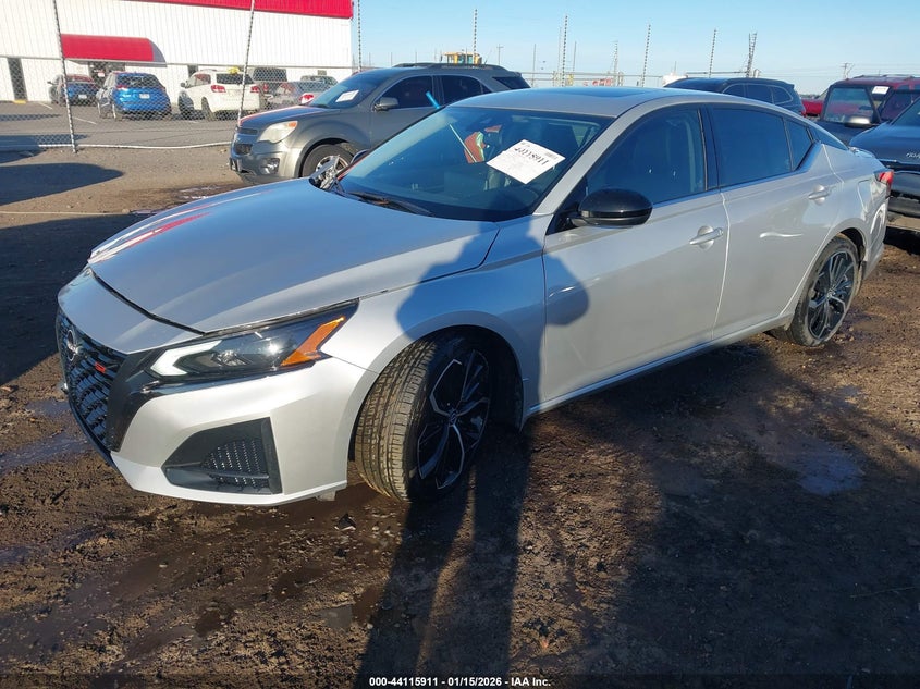 2023 Nissan Altima Sr Fwd