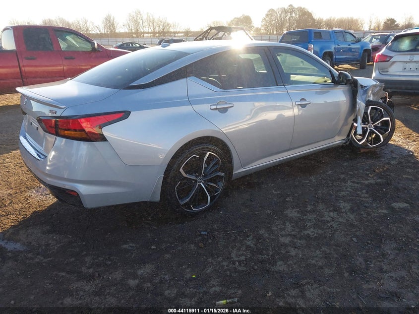 2023 Nissan Altima Sr Fwd